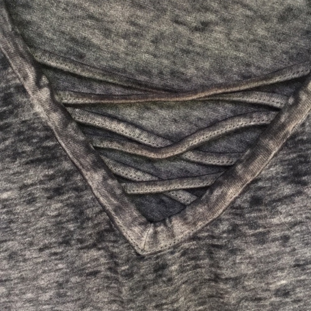 Gray Tee - Picture 4 of 4